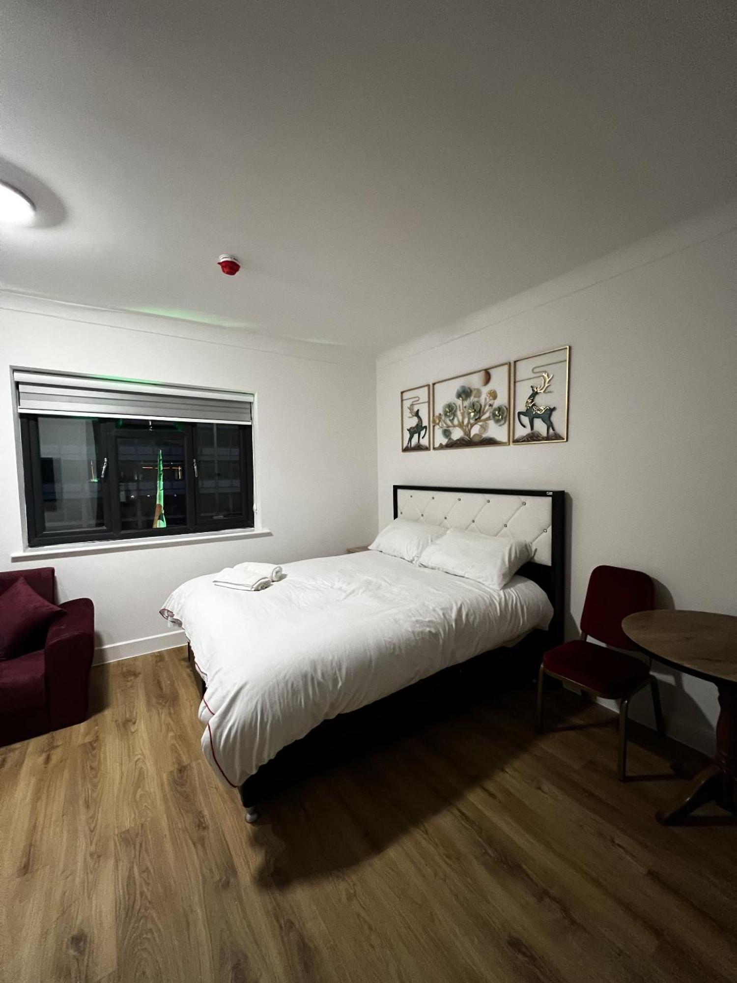 The Barrington Hotel New Barnet Eksteriør bilde